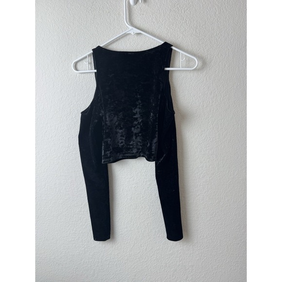 Nasty Gal Black Velvet Crop Top Sz Cold Shoulder Long Sleeve Dark Romantic‎ Goth - Picture 5 of 5